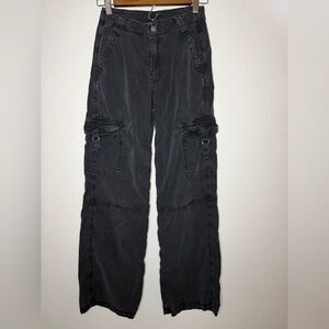 AE Y2K Low Rise Black Cargo Wide-Leg Pants